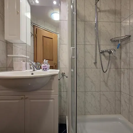 Chateau A21 Apartment *